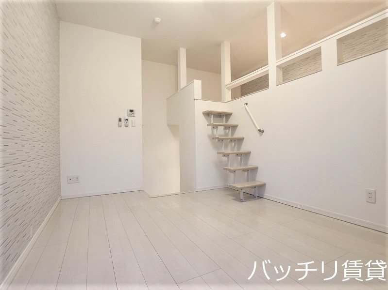 居室・リビング　※同アパート別部屋写真の為、現状優先。