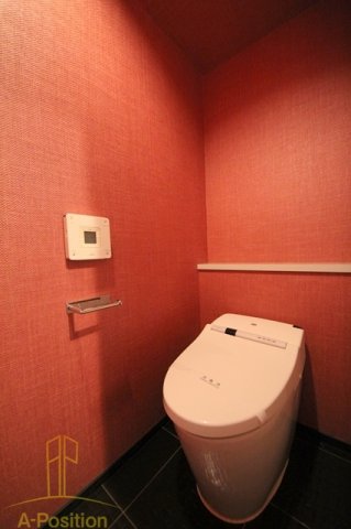 トイレ　W.O.B.NISHIUMEDA