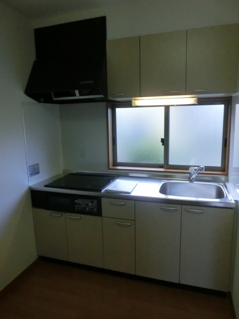 キッチン　IHクッキングヒーター付き