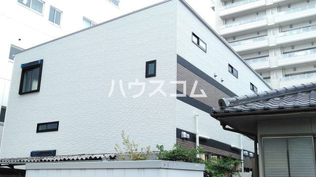 名古屋市熱田区神宮のアパートの建物外観