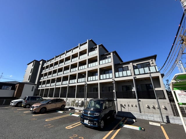 キャンパスヴィレッジ生田(学生限定マンション）の建物外観
