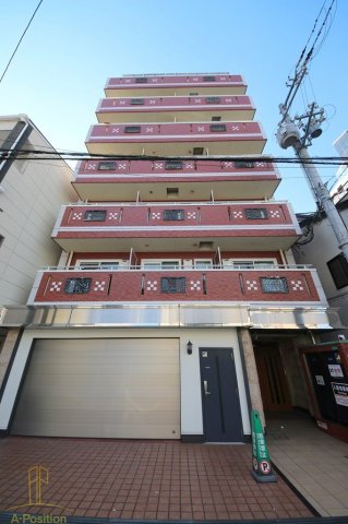 大阪市東成区東小橋のマンションの建物外観