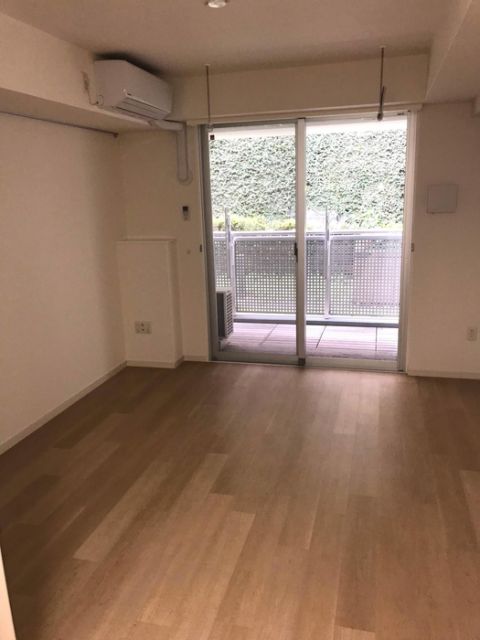 居室・リビング　他部屋参考写真です。