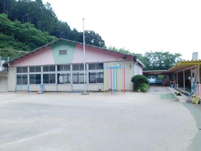 【蒲郡市竹谷町のアパートの幼稚園・保育園】