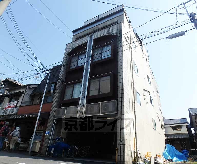 京都市東山区正面町のマンションの建物外観