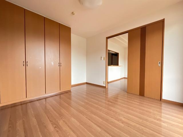 居室・リビング　洋室１