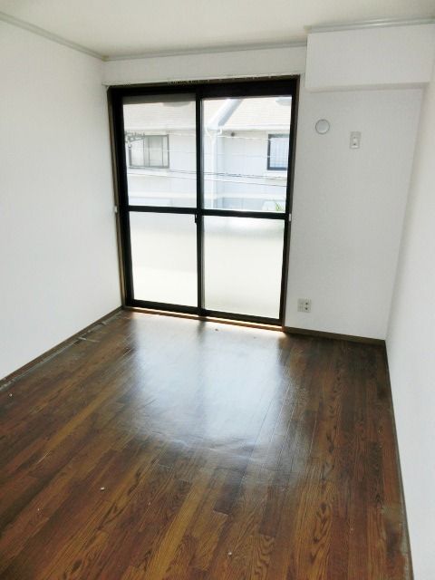 居室・リビング　お部屋もきれいですね。