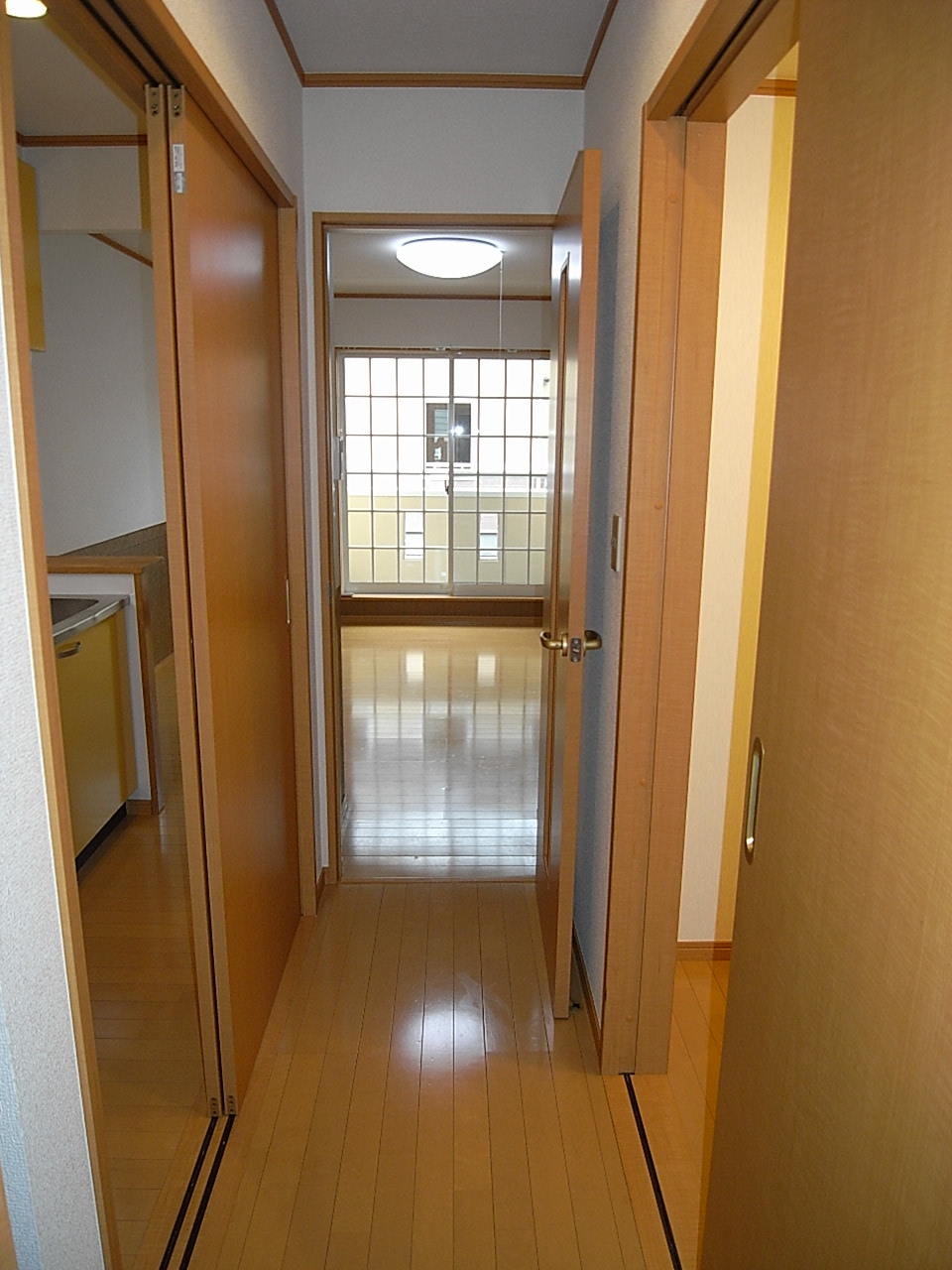 玄関　玄関から