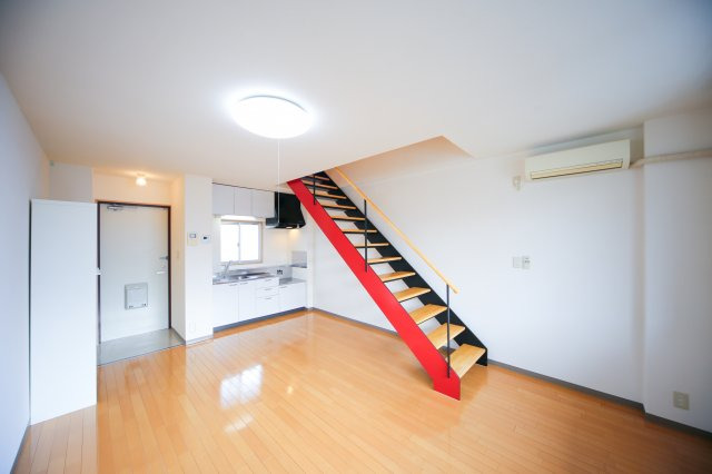 居室・リビング　使いやすい居間です