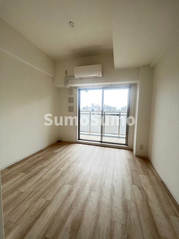 その他部屋・スペース　広くて明るい寝室