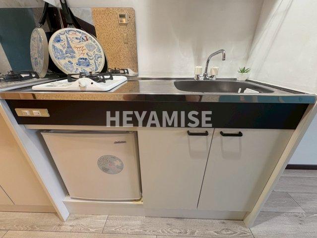 その他　ミニ冷蔵庫付き ※同間取りの別号室の画像です※現況を優先しま