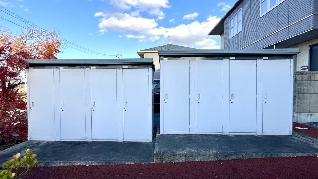 建物外観　ストッカー