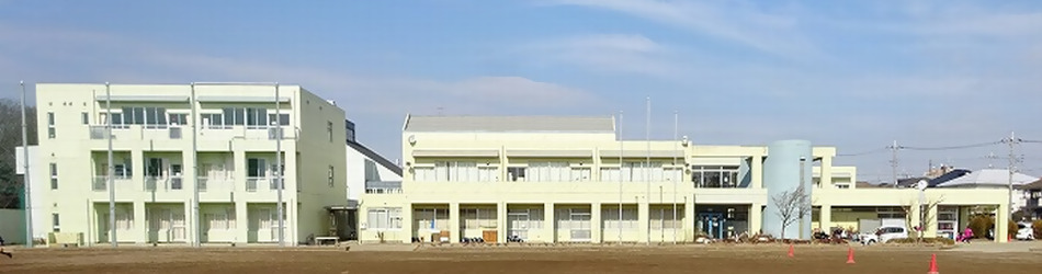 中学校　八千代市立萱田中学校（中学校）まで563m