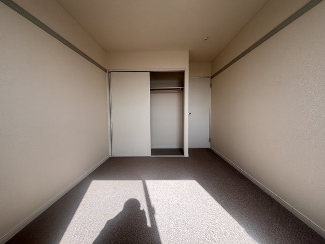 居室・リビング　南向きのお部屋で日当たり良好～！