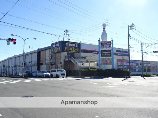 コンビニ　ファミリーマート（コンビニ）まで1045m