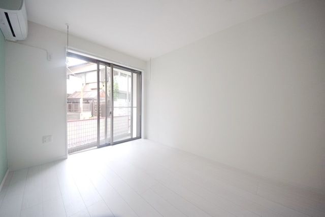 居室・リビング　明るいリビング♪