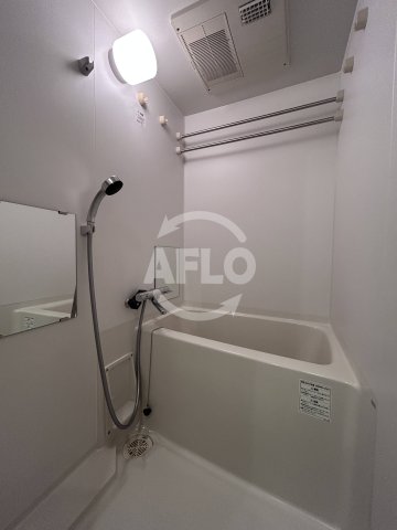 バス・シャワールーム　LUMINOUS新大阪　浴室