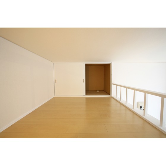 収納　ロフトに収納があるので便利です