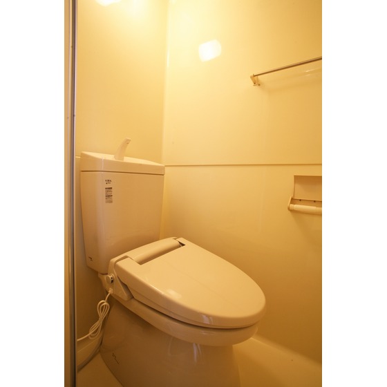 トイレ　冬でもあったかい暖房便座付