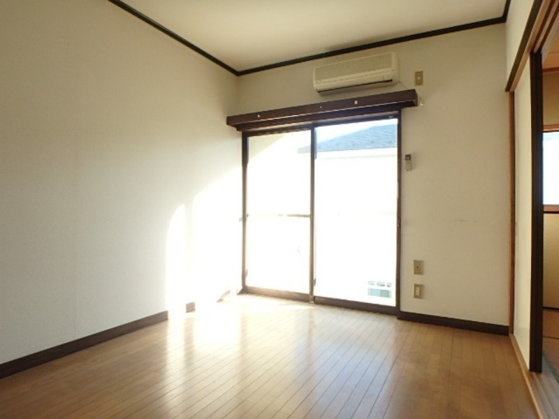 居室・リビング　図面と現状に相違がある場合には現状を優先