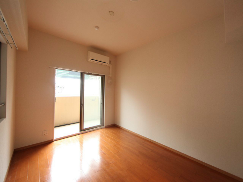 その他部屋・スペース　洋室7.5帖　エアコン完備　バルコニー