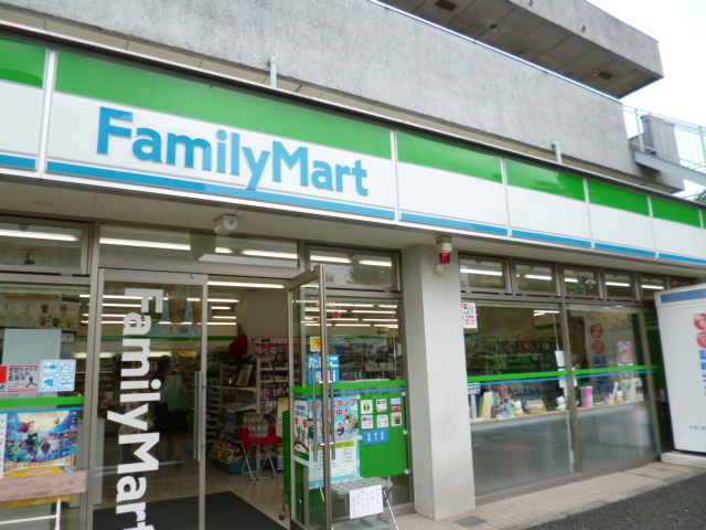 コンビニ　ファミリーマート（コンビニ）まで430m