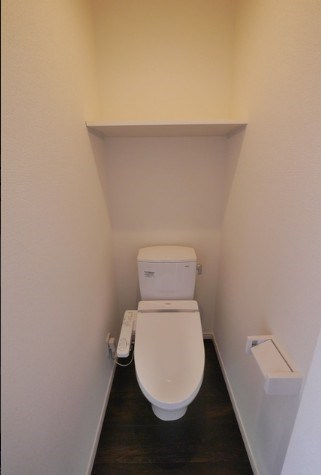 トイレ　※別部屋参考写真