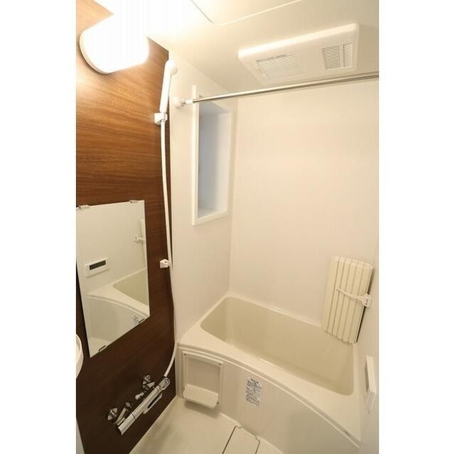 バス・シャワールーム　※別部屋参考写真