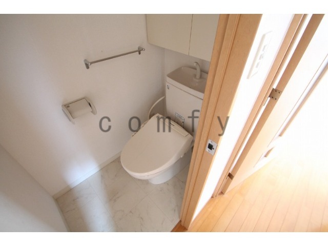 トイレ　ウォシュレット付きトイレ