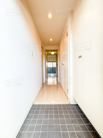 玄関　シューズボックス付きの玄関です★