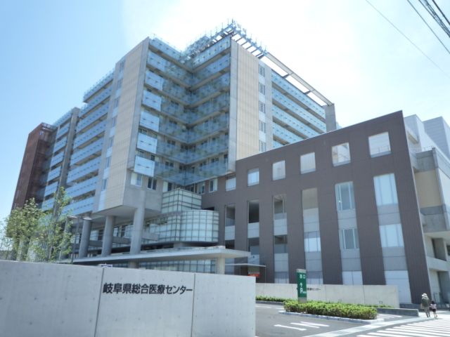 病院　県総合医療センター（病院）まで1800m