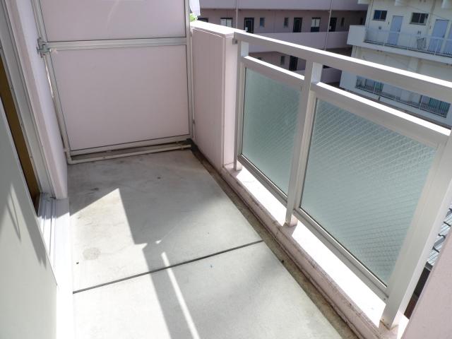 バルコニー　※同タイプ部屋の写真です。