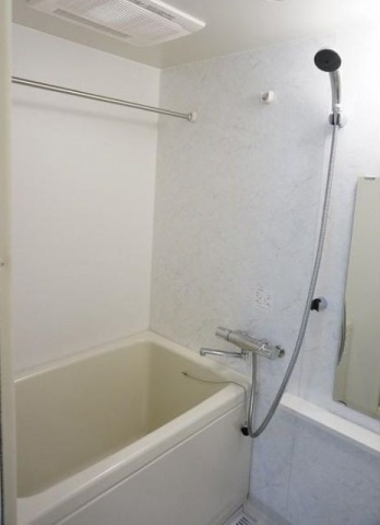 バス・シャワールーム　浴室