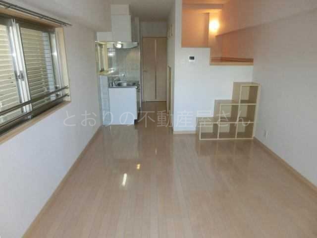 居室・リビング　ナチュラルカラーの床材