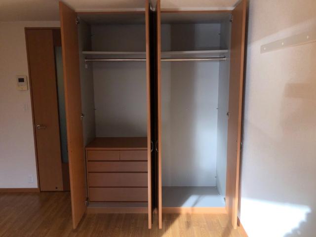 収納　クローゼット