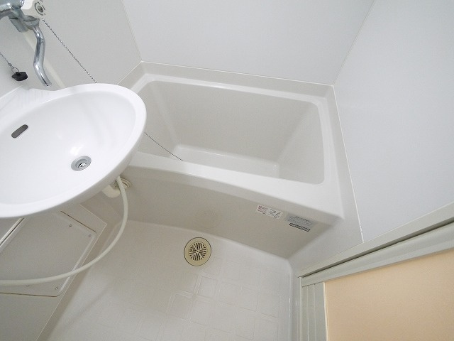 バス・シャワールーム　きれいなお風呂です