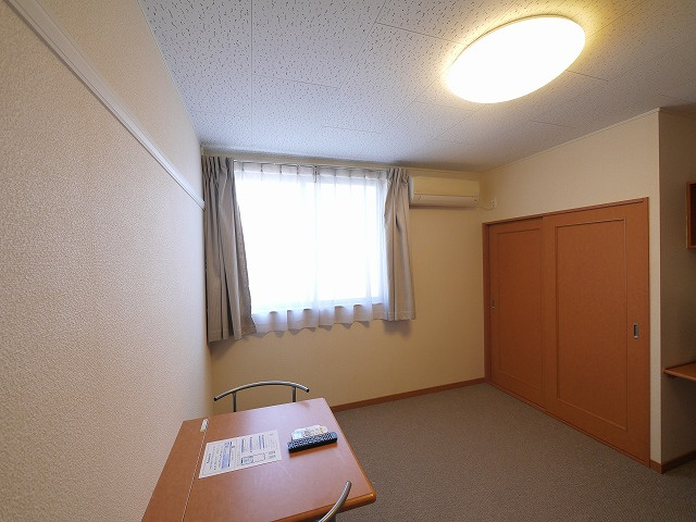 居室・リビング　きれいな洋室です