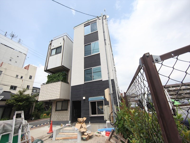 建物外観　外観　オートロック付　デザイナーズ　1フロア2部屋