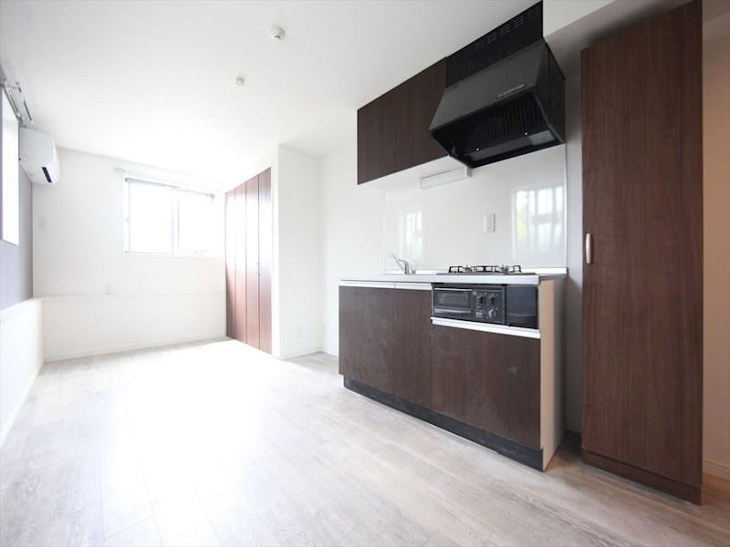 居室・リビング　洋室9.33帖　クローゼット付（収納充実してます）