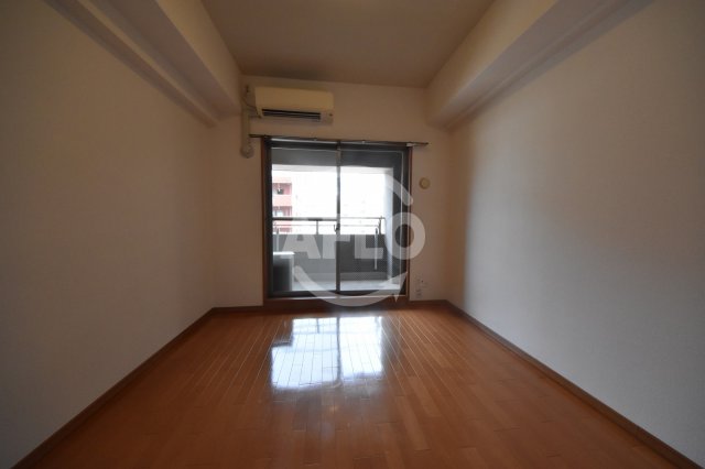 居室・リビング　エステムコート大阪城北天満の杜　洋室