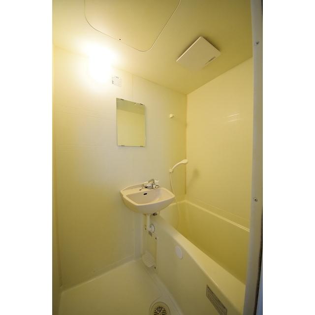 バス・シャワールーム　バス