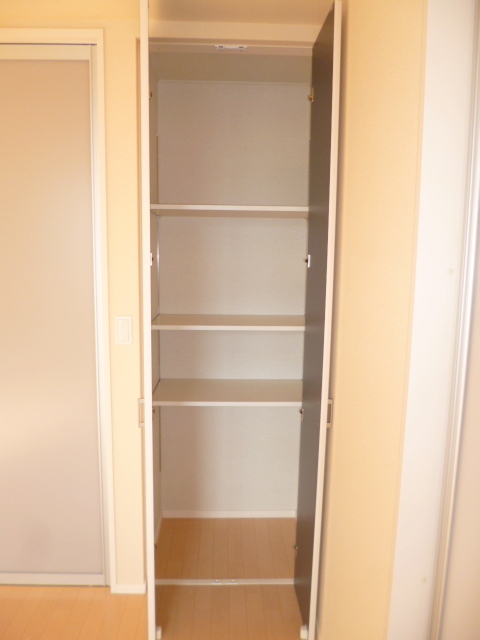 その他設備　★リビングにも収納あり★