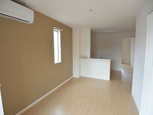 居室・リビング　※同物件別号室写真となります。