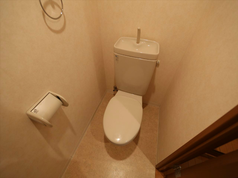 トイレ　洋式トイレ　温水洗浄暖房便座設置可