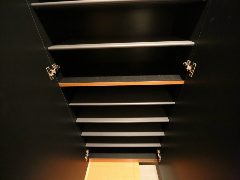 玄関　玄関　シューズボックス　収納充実してます