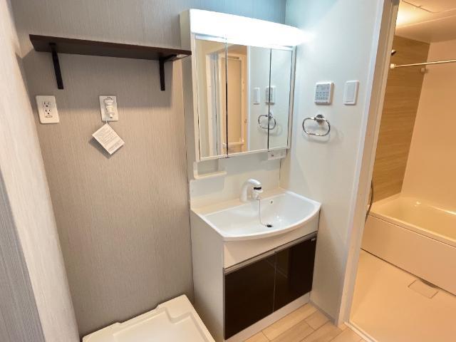 洗面設備　洗髪洗面化粧台