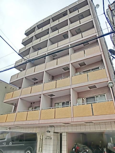 建物外観　タイル貼りの重厚感あふれる外観