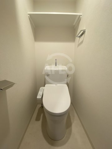 トイレ　プレサンス立売堀ベルヴィル　温水洗浄便座