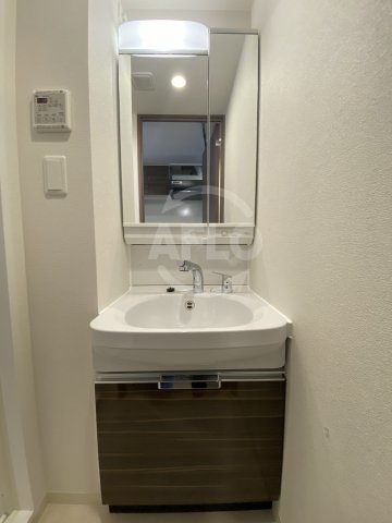 洗面設備　プレサンス立売堀ベルヴィル　独立洗面台