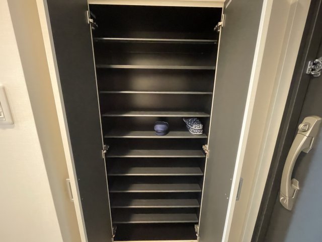 収納　(参考)同マンション他部屋の写真